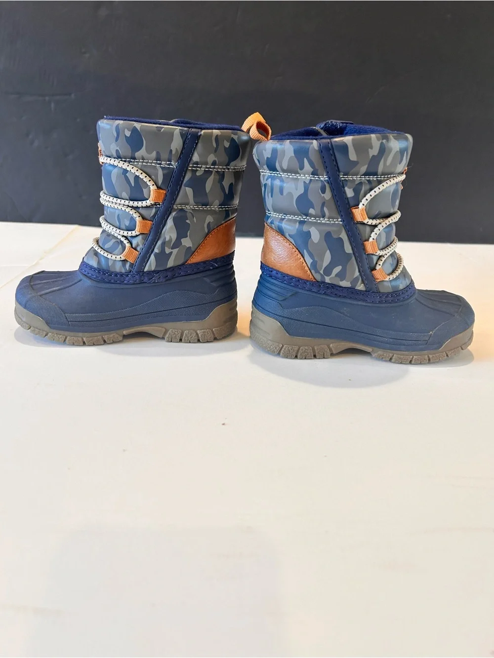 OshKosh Kids Size 5 Blue Camo Waterproof Winter Snow Boots